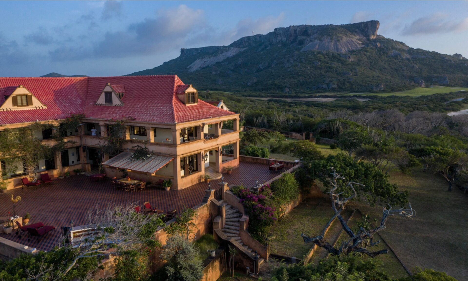 Landhuis Tafelberg view
